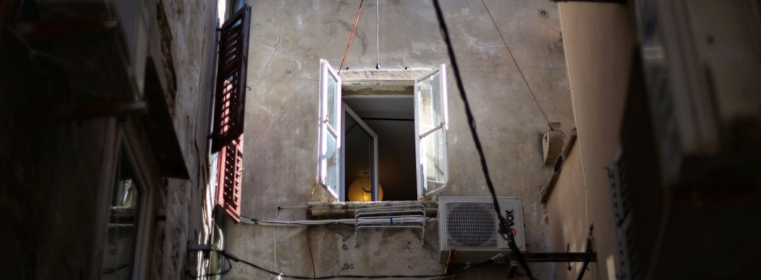 Crépir un mur intérieur : guide complet pour un résultat pro