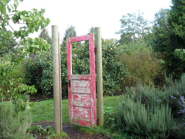 Porte patio en bois rose